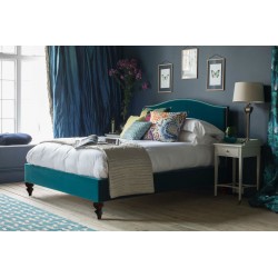 Klasyczne łóżko tapicerowane Orland