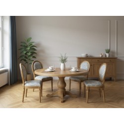 Okrągły klasyczny stół na jednej nodze